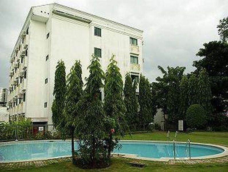 Days Hotel By Wyndham Μπατάνγκας Εξωτερικό φωτογραφία